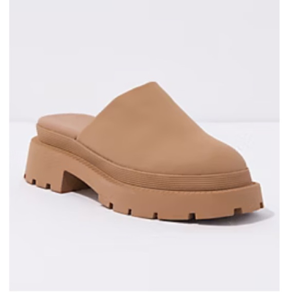 AE Lug Mule